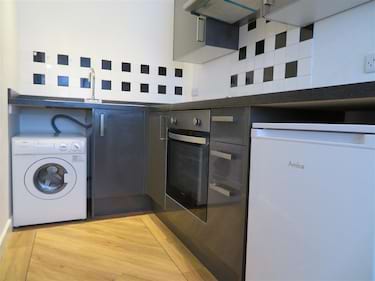 1 bed flat, Isambard Brunel Road, Portsmouth, Portsmouth, PO1 2RX